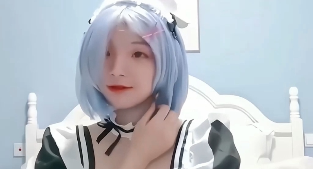 女仆\ / 装骚穴塞水晶棒 %疯狂自慰喷水内射